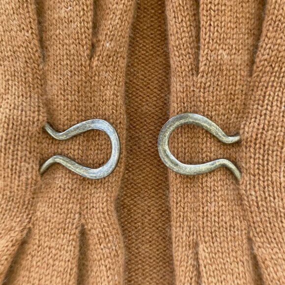 Neiman Marcus Cashmere Cardigan with Metal Clasp - Picture 8 of 11